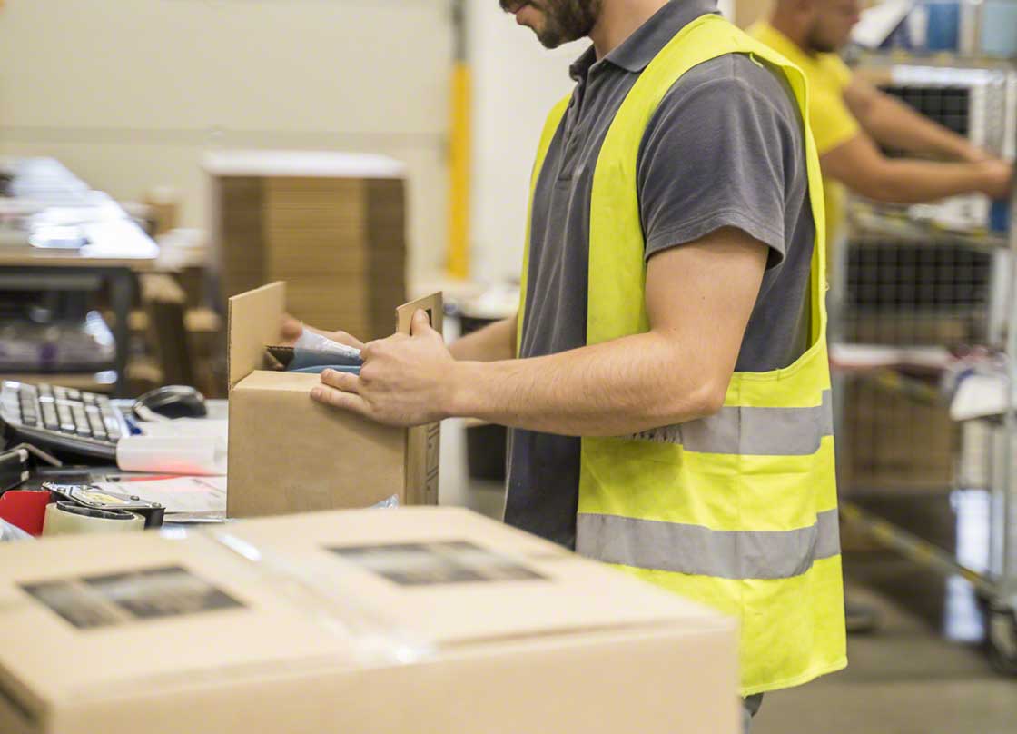 Contr Le Des Stocks Et De L Tat Des Marchandises Mecalux Fr