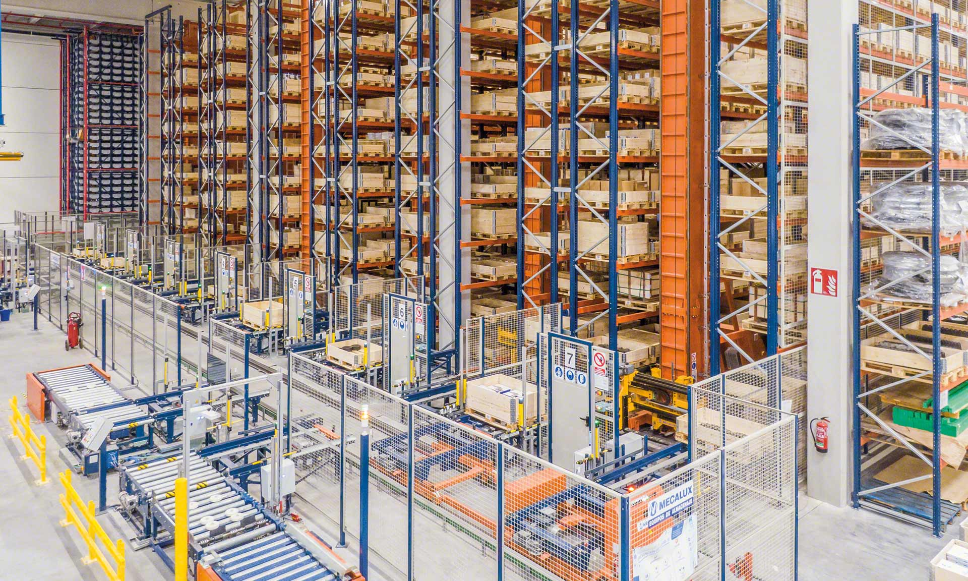 L'automatisation logistique augmente considérablement l'efficacité de l'entrepôt L'automatisation logistique augmente considérablement l'efficacité de l'entrepôt