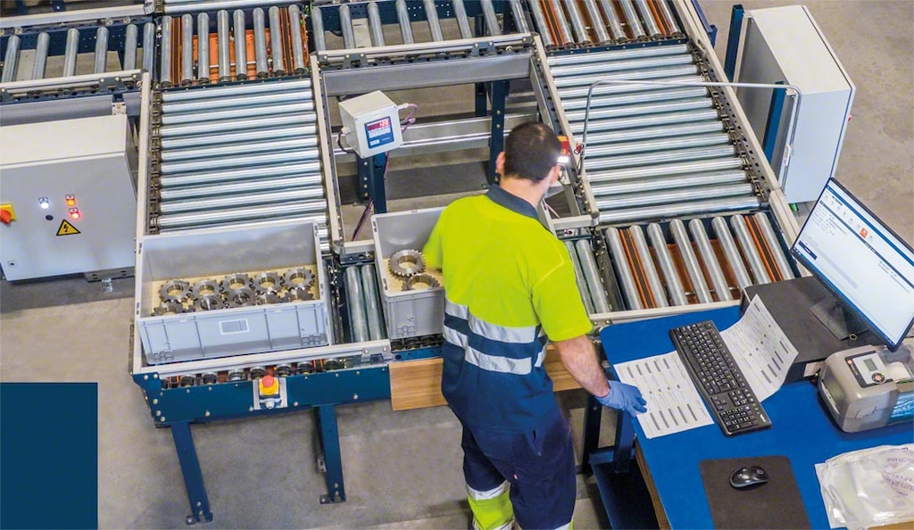 Un logiciel de gestion d’entrepôt garantit la suppression des erreurs dans le cluster picking