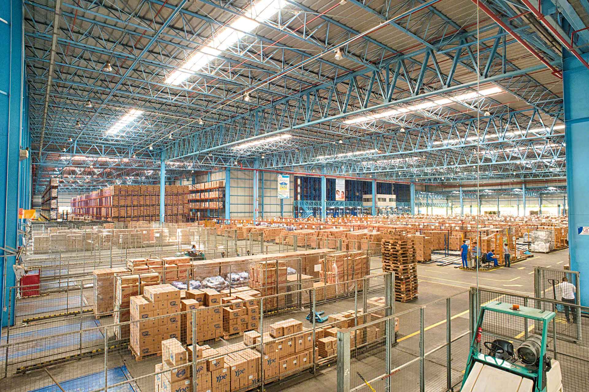 Le processus de consolidation de marchandises est normalement réalisé avant l’expédition Le processus de consolidation de marchandises est normalement réalisé avant l’expédition