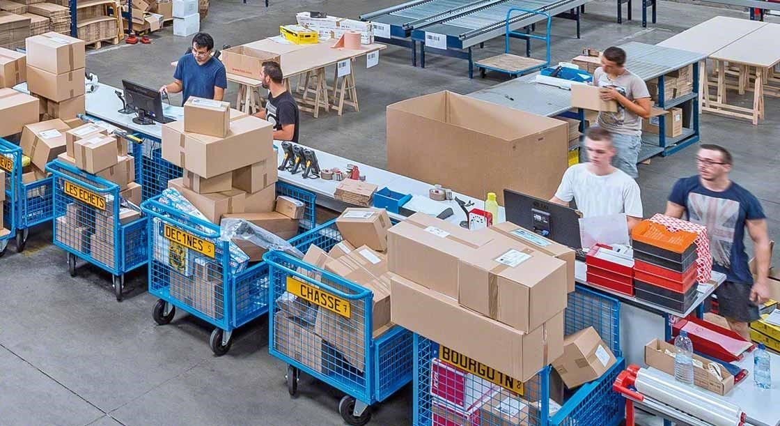 Former votre personnel vous aide à coordonner vos flux logistiques avec succès. Former votre personnel vous aide à coordonner vos flux logistiques avec succès.