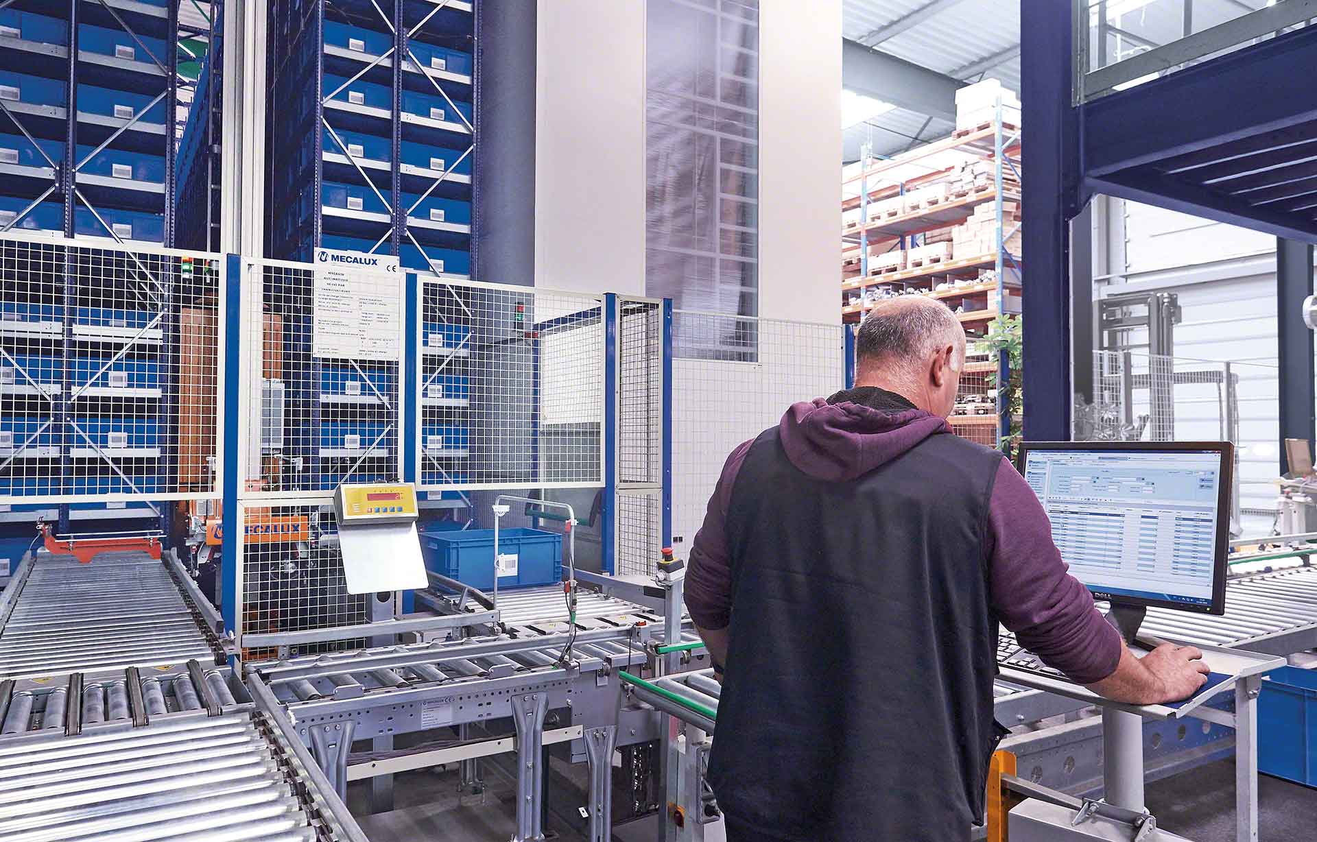 La gestion d’entrepôt est cruciale pour s’assurer que les installations sont efficaces La gestion d’entrepôt est cruciale pour s’assurer que les installations sont efficaces