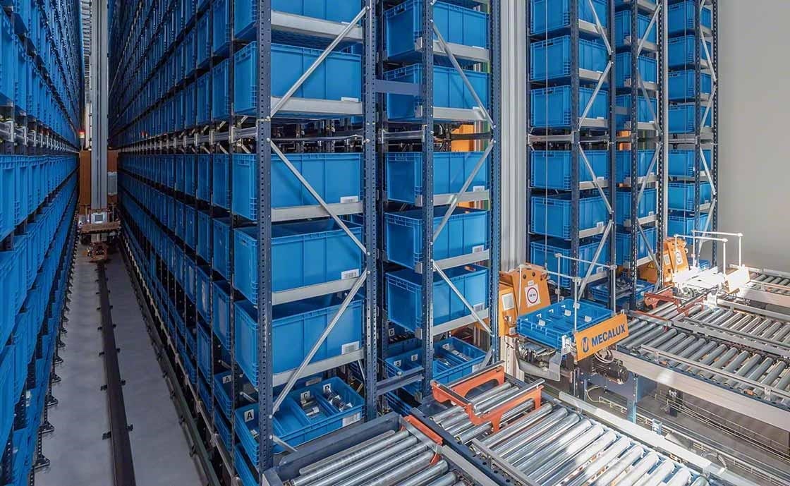 La méthode de préparation de commandes logistiques Goods to Man utilise des solutions automatisées. La méthode de préparation de commandes logistiques Goods to Man utilise des solutions automatisées.