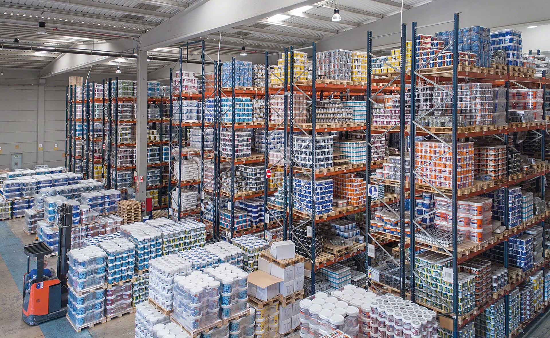 Le nettoyage est indispensable au bon fonctionnement et à la bonne organisation d’un entrepôt Le nettoyage est indispensable au bon fonctionnement et à la bonne organisation d’un entrepôt
