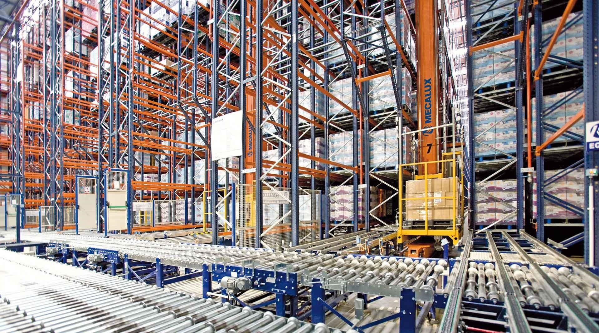 La robotisation logistique fait appel à des solutions de stockage intégré