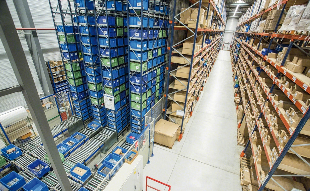 L’entrepôt de Diager peut stocker 7 200 bacs/caisses, plus de 1 800 palettes