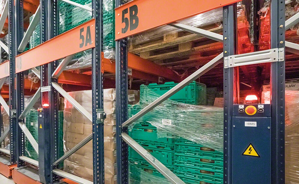 L'opérateur logistique portugais, spécialisé dans le stockage de viande et le transport de produits frais, optimise sa chambre froide avec des rayonnages bases mobiles Movirack