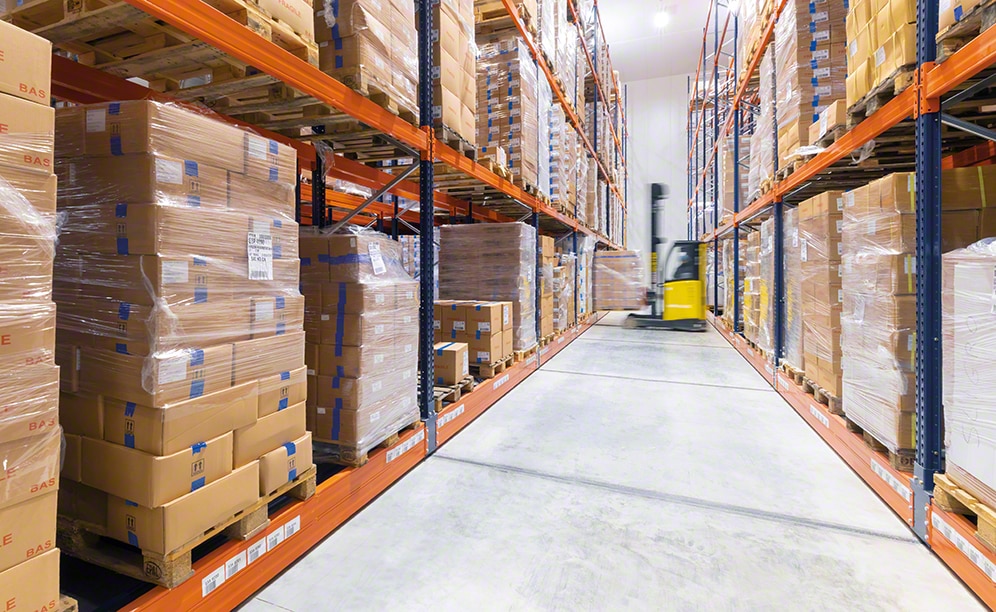 Une logistique efficace dans l'entrepôt de surgelés de Sabarot en France Une logistique efficace dans l'entrepôt de surgelés de Sabarot en France
