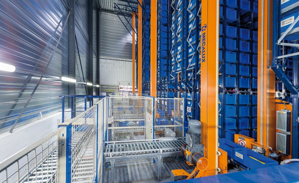 Mecalux installe un magasin miniload à Lyon d'une capacité de 15 872 caisses pour MGA