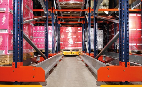 Réaménagement d'un entrepôt de produits vinicoles pour garantir les meilleures conditions de stockage et conservation Réaménagement d'un entrepôt de produits vinicoles pour garantir les meilleures conditions de stockage et conservation
