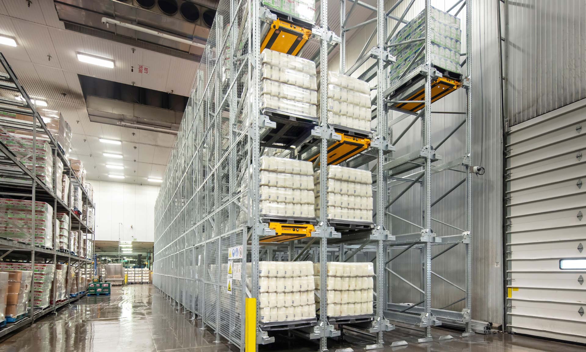 Deux fois plus de capacité grâce au Pallet Shuttle Deux fois plus de capacité grâce au Pallet Shuttle