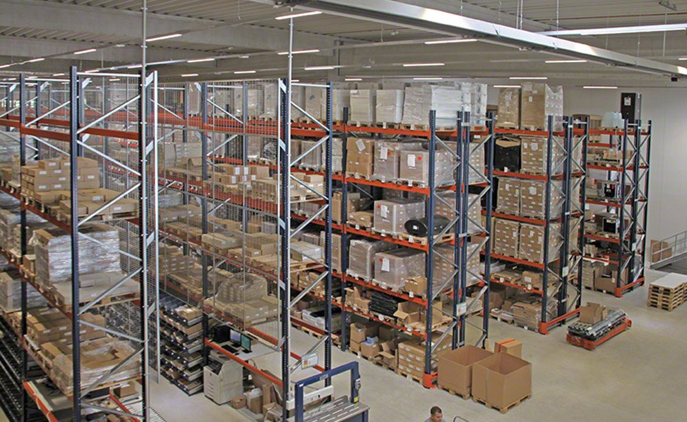 Mecalux a équipé l’entrepôt de l’entreprise Company 4 Marketing Services, situé dans la ville de Neufahrn bei Freising en Allemagne, d’un système de rayonnages à palettes
