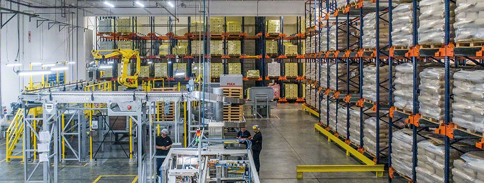 Nestlé lance un entrepôt en Argentine pour la ligne de lait en poudre Nestlé lance un entrepôt en Argentine pour la ligne de lait en poudre