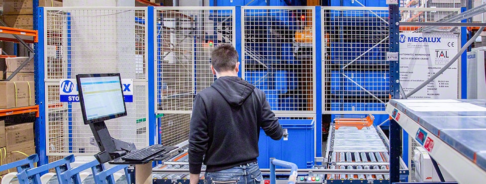 TAL : un entrepôt automatisé qui brille de mille feux TAL : un entrepôt automatisé qui brille de mille feux