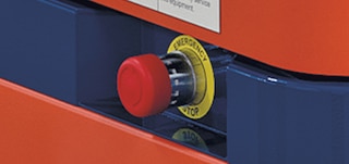 Chaque robot AMR dispose de boutons d’arrêt d’urgence pour un arrêt complet en cas d’urgence