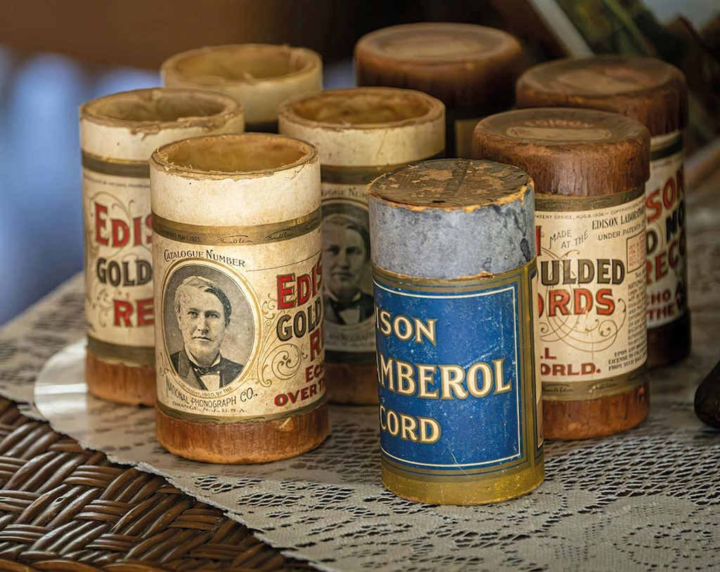 En 1935 l’entrepreneur Ray Stanton Avery a inventé les autocollants ou étiquettes autoadhésives devenues aujourd’hui omniprésentes (Photo : Joseph Corl, Unsplash)