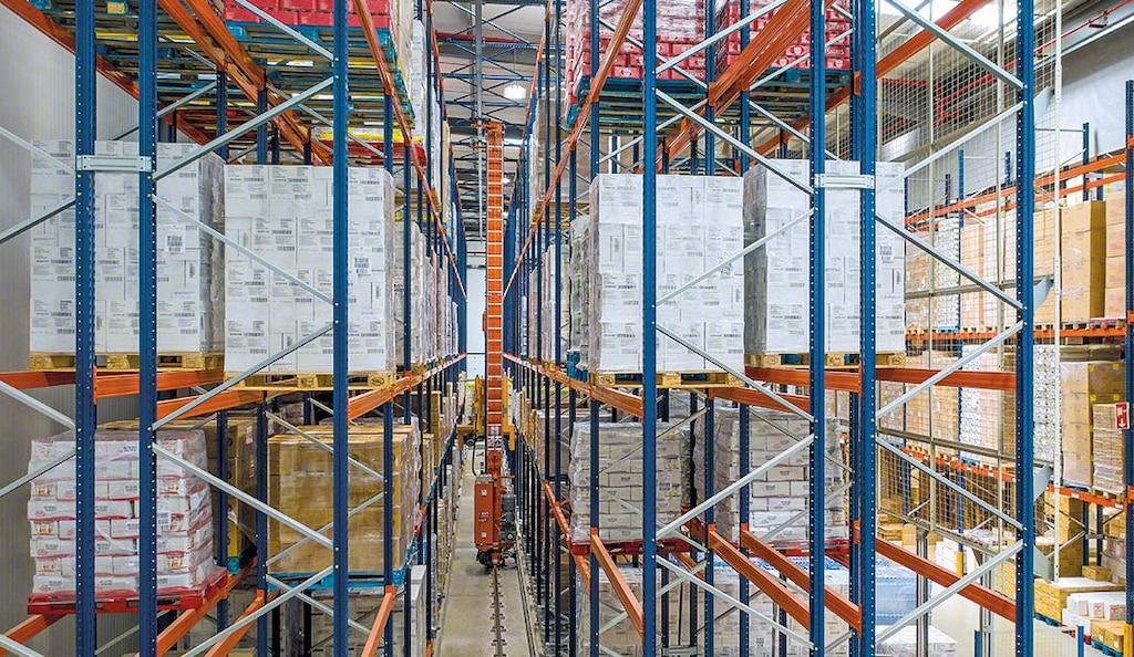 Le prestataire logistique a automatisé son entrepôt 3PL en installant deux systèmes robotisés pour palettes