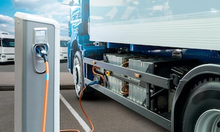 Les camions électriques utilisent des moteurs électriques comme système de propulsion