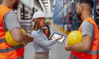 Le coordinateur logistique pilote l’ensemble des flux de marchandises d’une entreprise