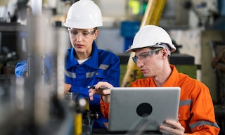 Le GMAO gère et optimise les travaux de maintenance des entreprises