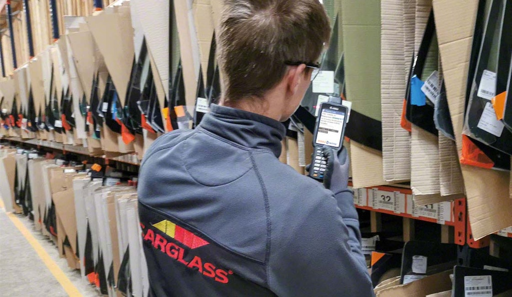 Easy WMS de Mecalux optimise la préparation de commandes dans l’entrepôt de pare-brise de Carglass en Slovénie