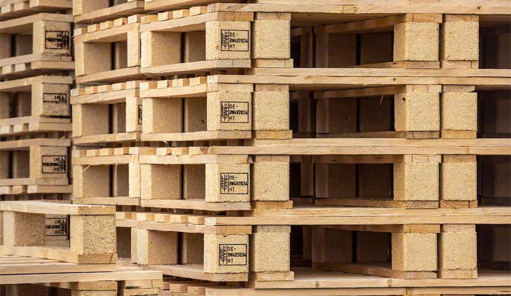 La norme NIMF 15 indique les directives pour la désinfection des emballages en bois destinés au transport international