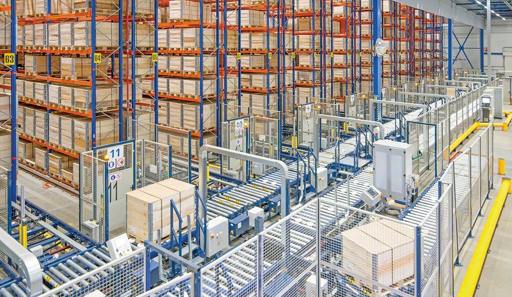 IKEA a dynamisé le processus logistique du stockage au moyen de systèmes robotisés