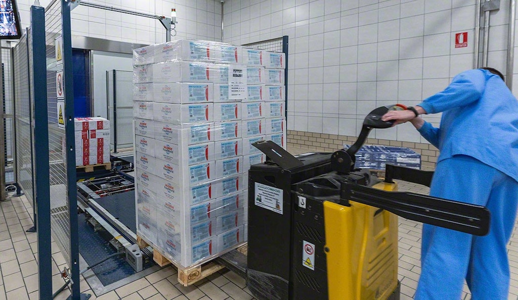 Il existe des balances industrielles électroniques (numériques), mécaniques ou électromécaniques