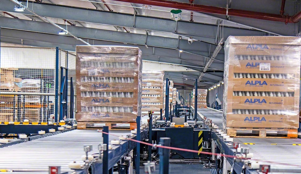 Le conditionnement tertiaire permet de transporter de grandes quantités de produits regroupés en packs