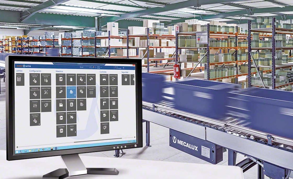 Un WMS dispose d'une nomenclature automatisée et garantit un flux de marchandises efficace entre l'entrepôt et les lignes de production