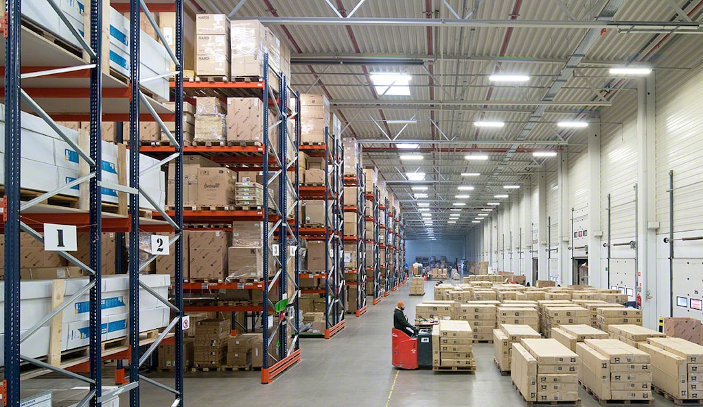Dans la zone d’expédition a lieu l’envoi des produits aux clients ou aux destinataires