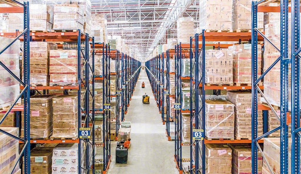 La zone de stockage sert au rangement et à la mise en stock des marchandises