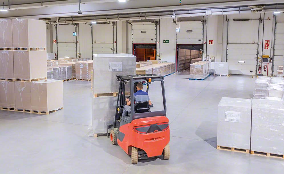 Les opérateurs de Zacaris préparent 3 000 commandes Internet par jour
