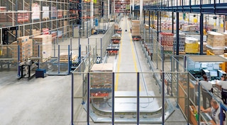 Convoyeurs aériens et au sol Convoyeurs aériens et au sol