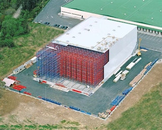 L’entrepôt s’adapte avec précision à la surface disponible L’entrepôt s’adapte avec précision à la surface disponible