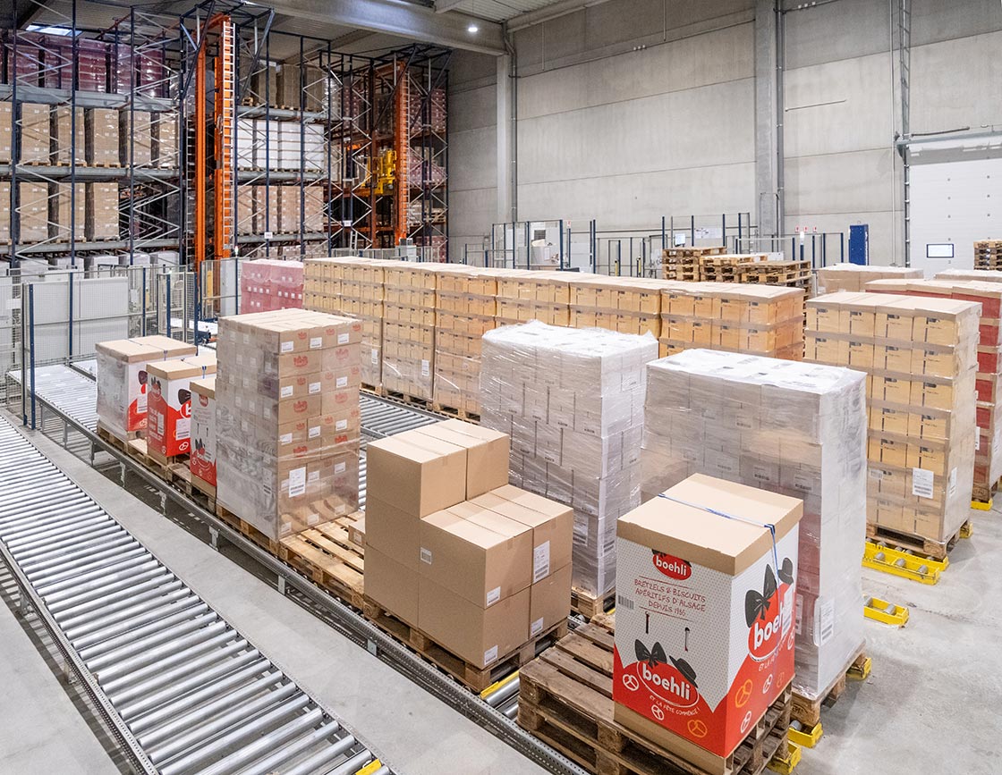 Boehli a automatisé le stockage des matières premières, des emballages et des snacks