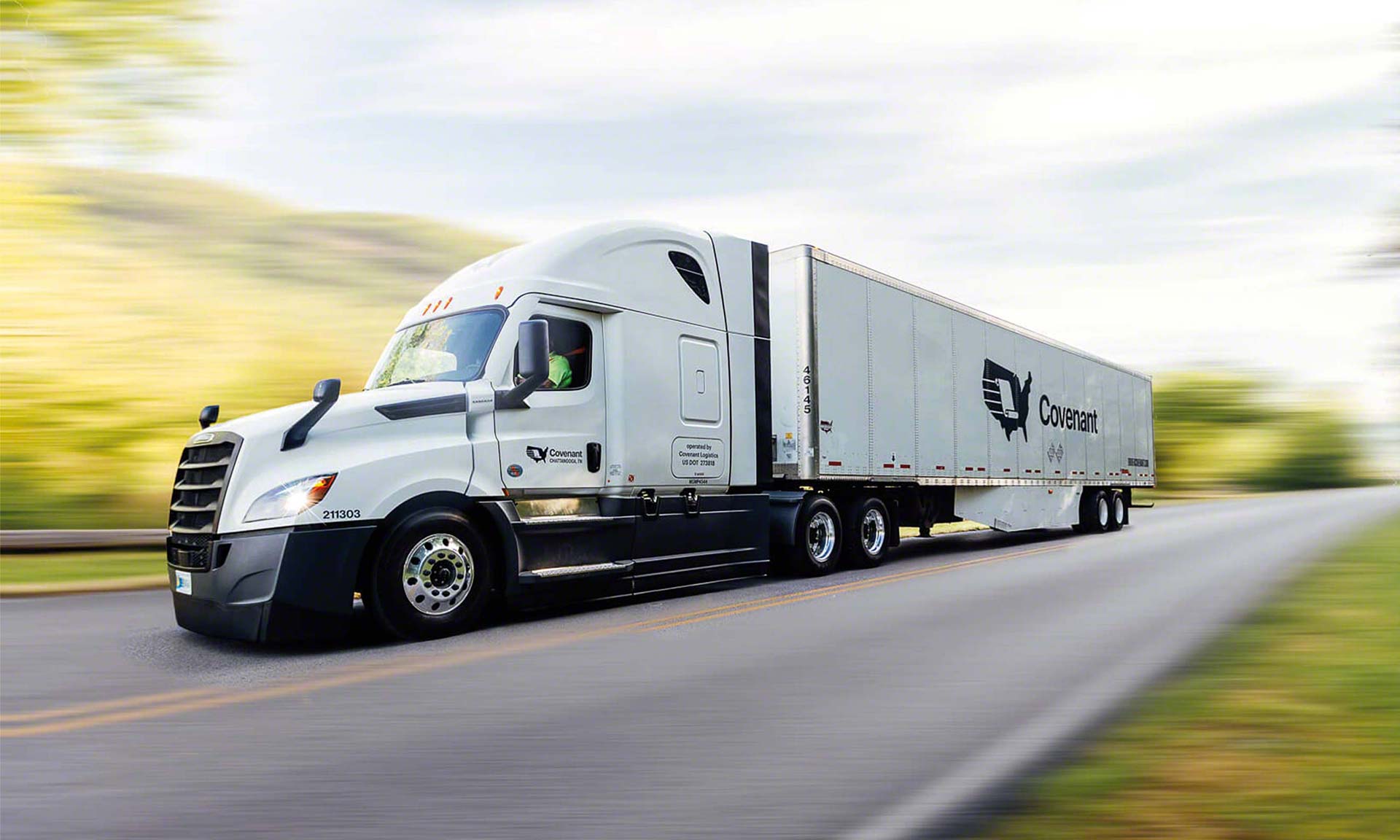 Covenant Logistics installe un système de rayonnages à palettes à Atlanta Covenant Logistics installe un système de rayonnages à palettes à Atlanta