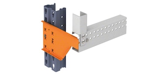 Les butées de rail du rack accumulation aident à positionner les palettes sur les rayonnages