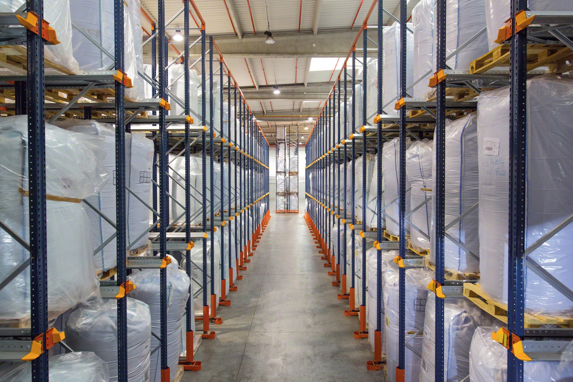 Racks à accumulation - Mecalux.fr