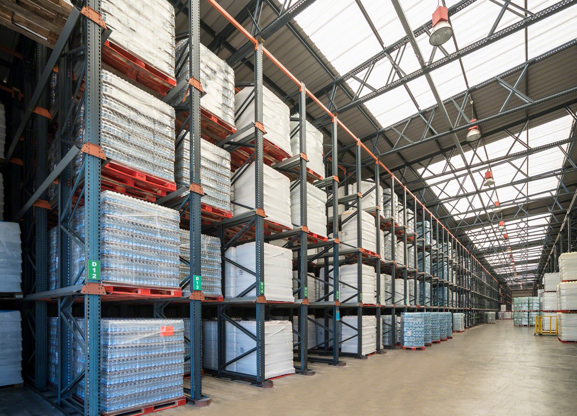 Racks à accumulation - Mecalux.fr