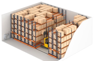 Le rack mobile offre un compactage maximal pour augmenter la capacité de l’entrepôt