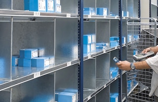 Dynamisez le picking en créant des casiers dans votre rack léger Dynamisez le picking en créant des casiers dans votre rack léger