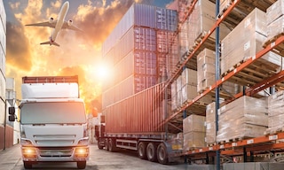 Tailormade Logistics : polyvalence et accès direct aux marchandises Tailormade Logistics : polyvalence et accès direct aux marchandises